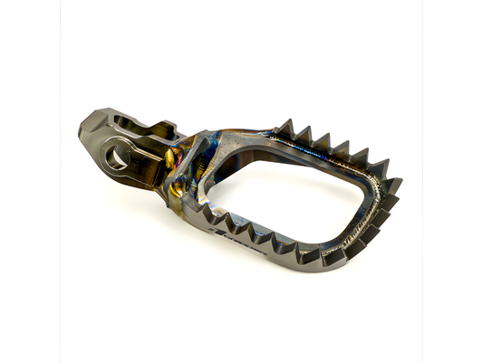 Onegripper Maxi Ti-CTRL (Control) Mud Free Footpegs