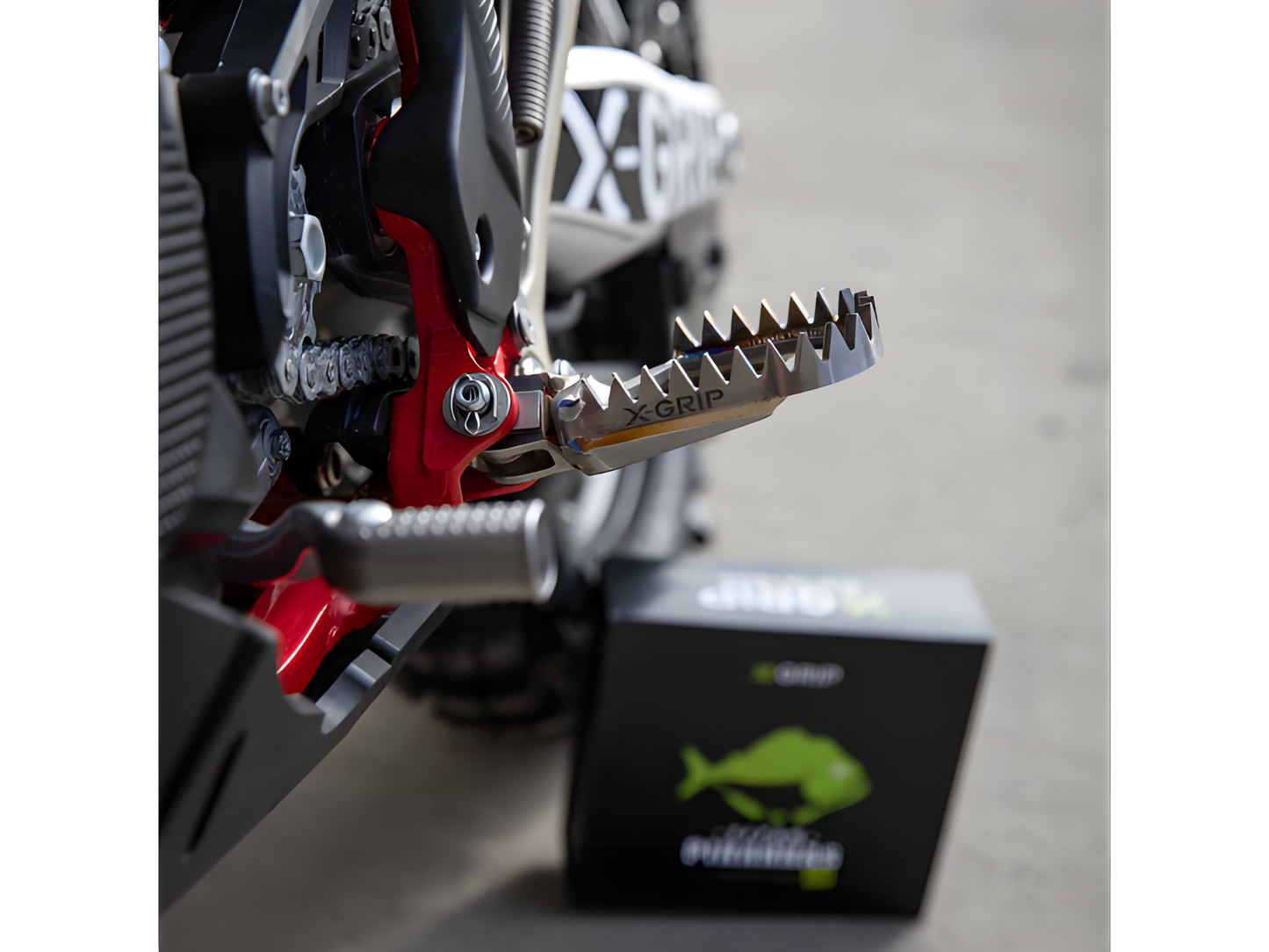 X-GRIP Maxi Titan Piranhas Footpegs - Footpegs - mx4ever